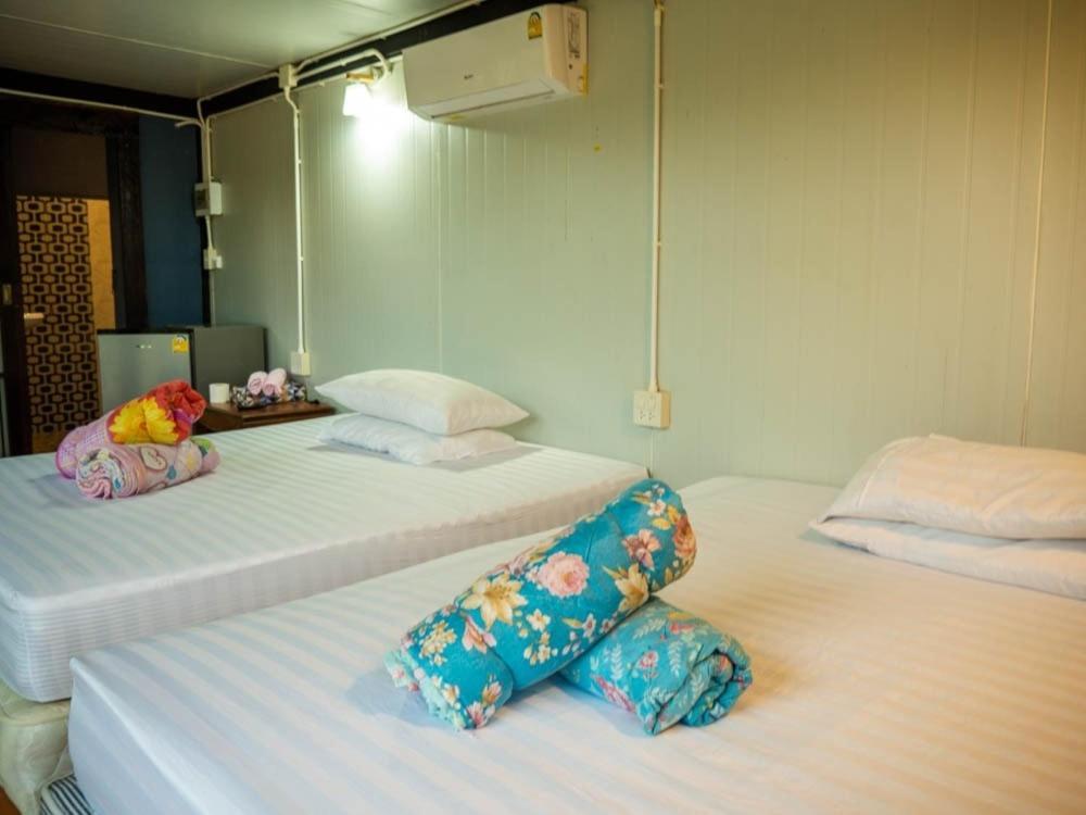 Beach Box Resort At Rimlay Rayong Exteriör bild