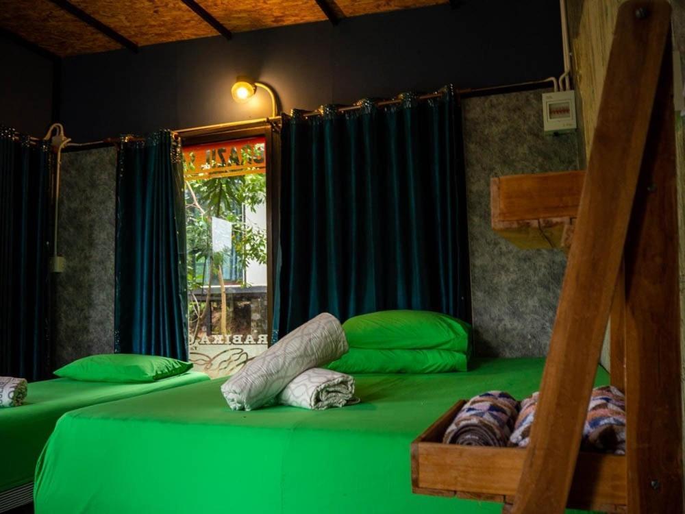 Beach Box Resort At Rimlay Rayong Exteriör bild