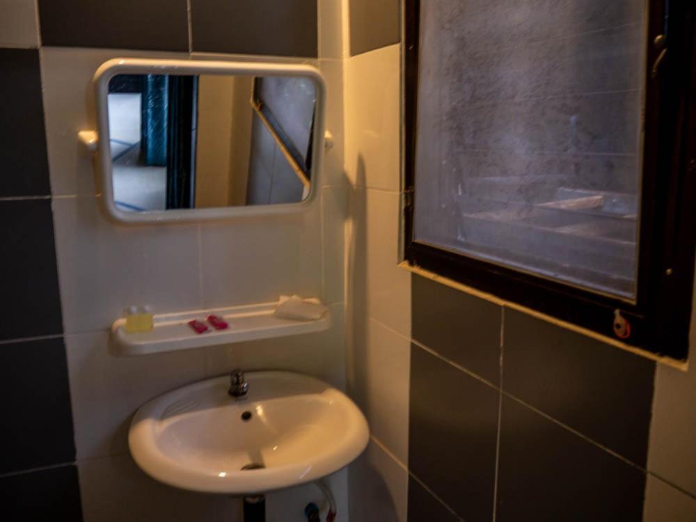Beach Box Resort At Rimlay Rayong Exteriör bild