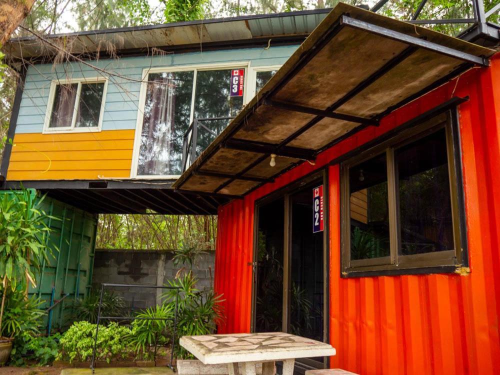 Beach Box Resort At Rimlay Rayong Exteriör bild