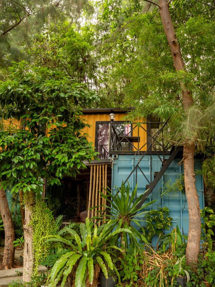 Beach Box Resort At Rimlay Rayong Exteriör bild