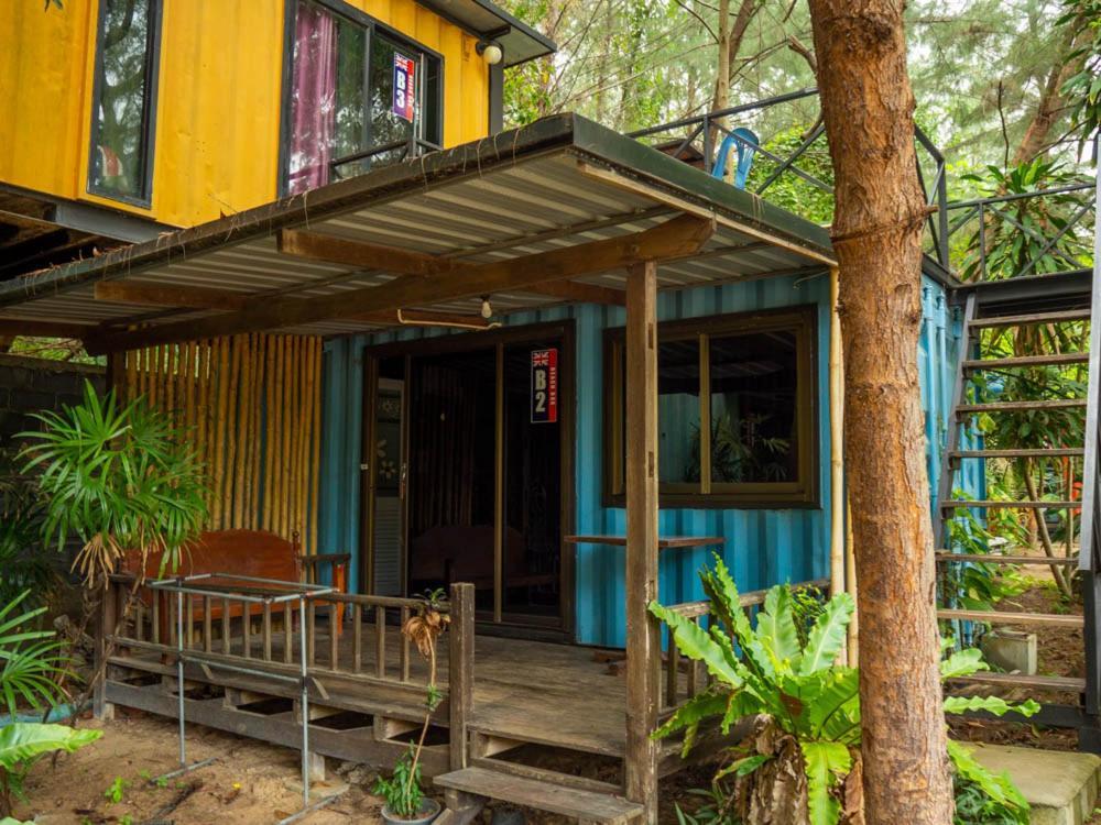 Beach Box Resort At Rimlay Rayong Exteriör bild